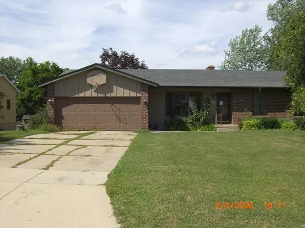 1749 Loralee St SE, Grand Rapids, MI 49508