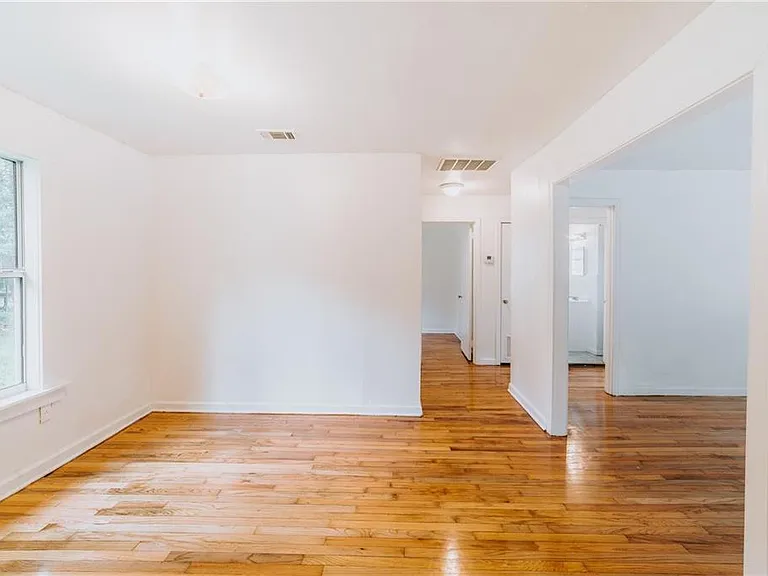 55 Macks St — Photo 7