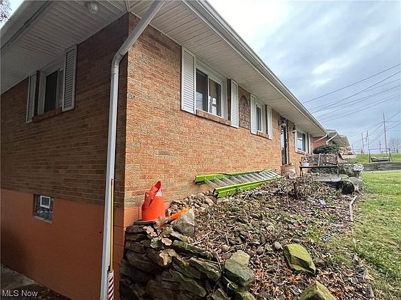 5th image of 196 Forestview Dr