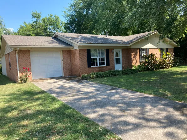 405 E South St, Tahlequah, OK 74464