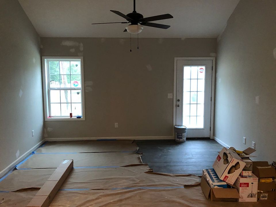 2nd image of 107 Collinwood Dr