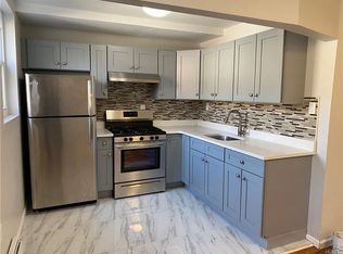 862 Throgs Nck, Bronx, NY 10465