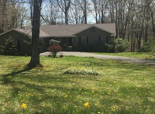 9 Jarrod Dr, Danbury, CT 06811