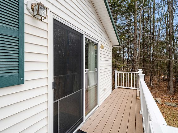 4th image of 11 Avalon Road