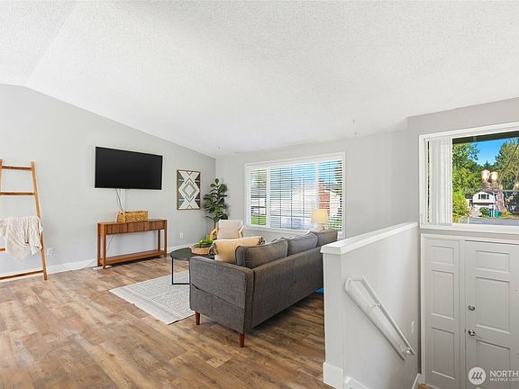 3rd image of 14602 55th Avenue NE