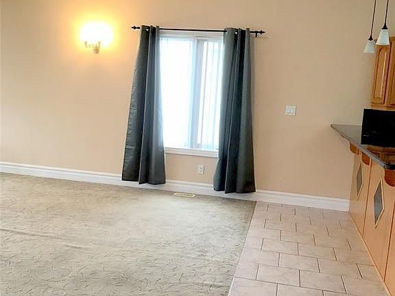 5th image of 1232 Stoneybrook Cres