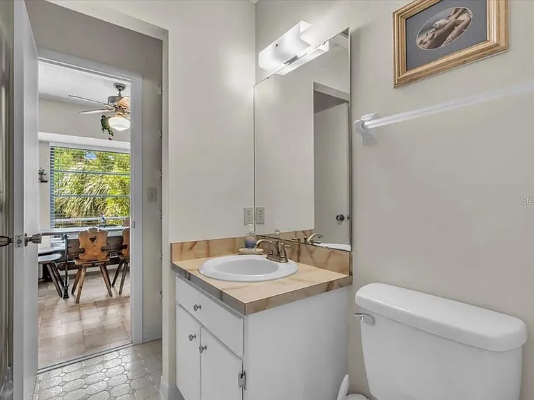 331 Burke Rd — Photo 22