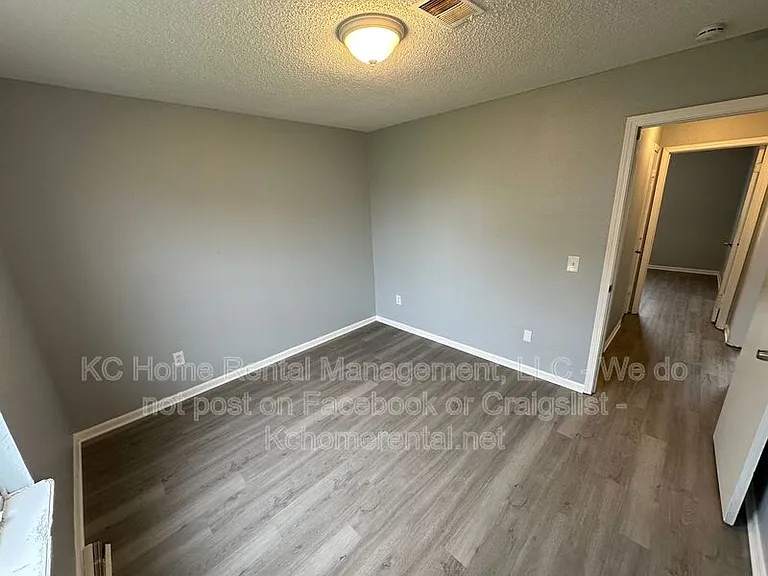 818 Rosewood St #B — Photo 22