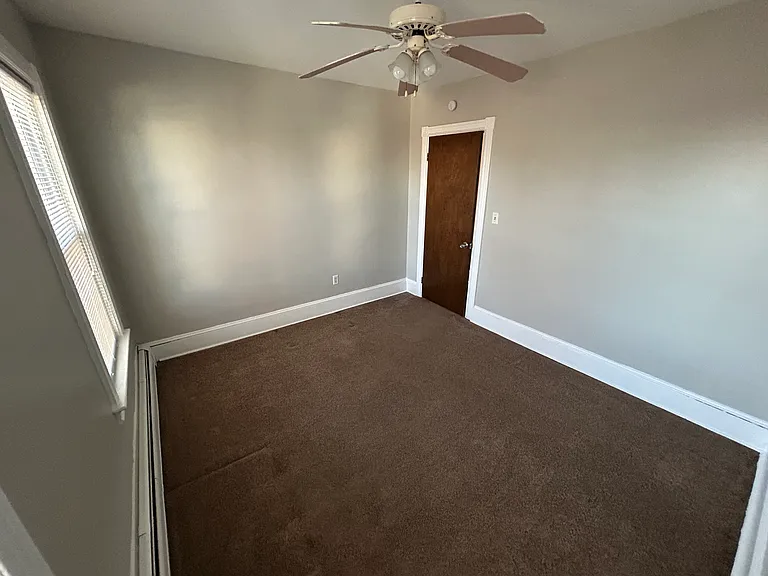 312 Harding Ave — Photo 4