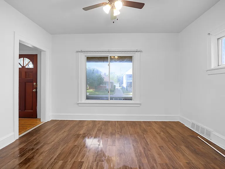 12608 Corlett Ave — Photo 15