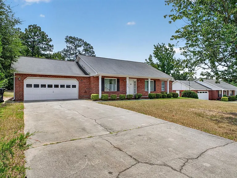 4810 Golden Leaf Ln — Photo 2