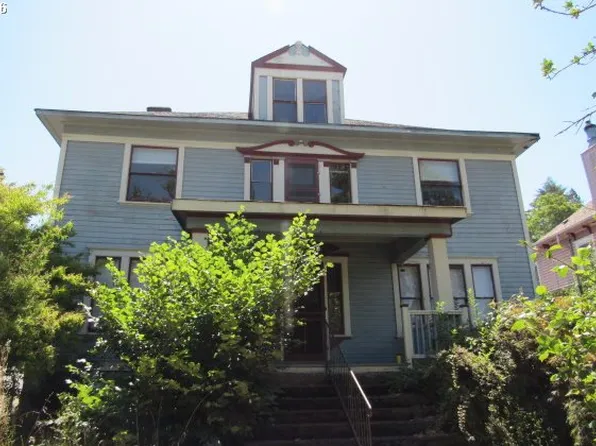 803 SE Kane St, Roseburg, OR 97470
