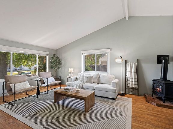 5th image of 2510 W Crown Ave