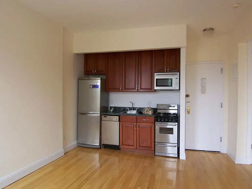 1st image of 360 W 119th St APT 3C