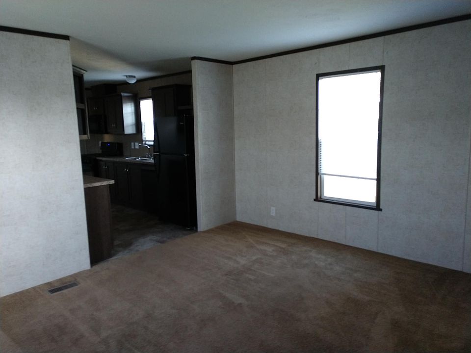 2nd image of 1418 Nardeer St