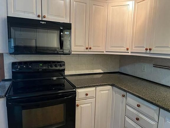 4th image of 312 Robin Rd