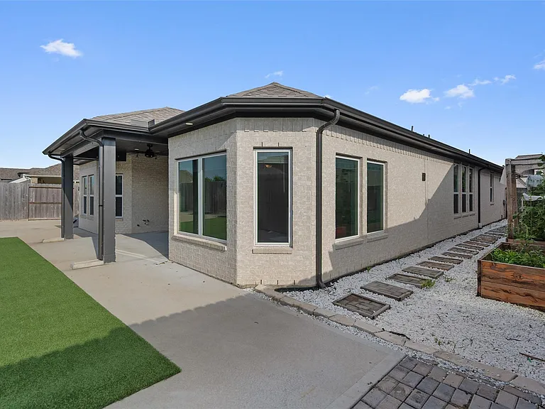13710 Duro Bluff Dr — Photo 31