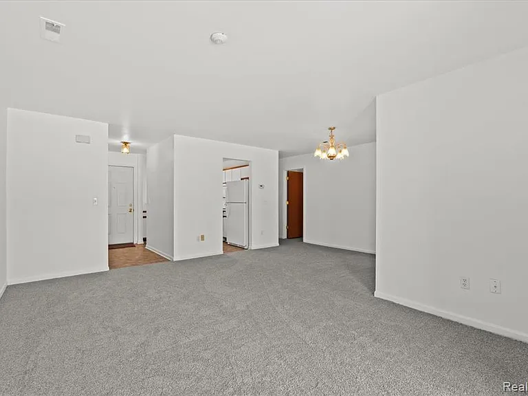 42713 Lilley Pointe Dr #213 — Photo 11