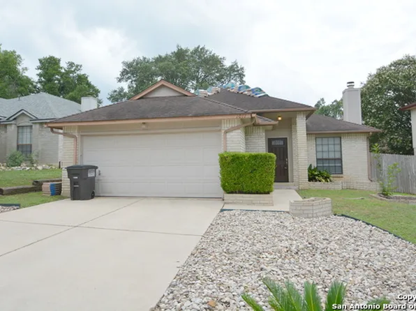 1011 Hedgestone Dr, San Antonio, TX 78258