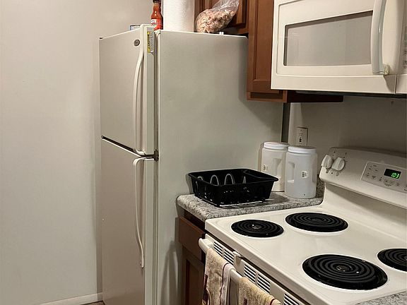 5th image of 26790 Joy Rd APT H7