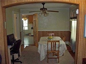 2nd image of 492 Shirley Ave