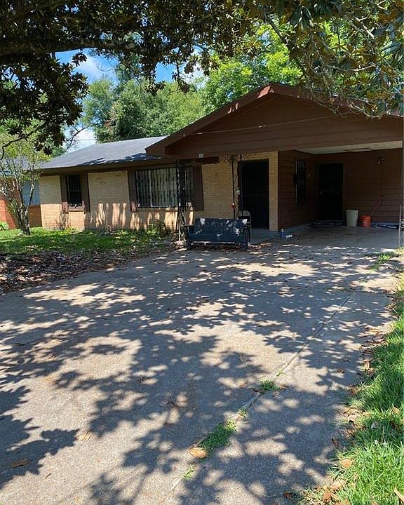 1st image of 228 Evangeline Ln