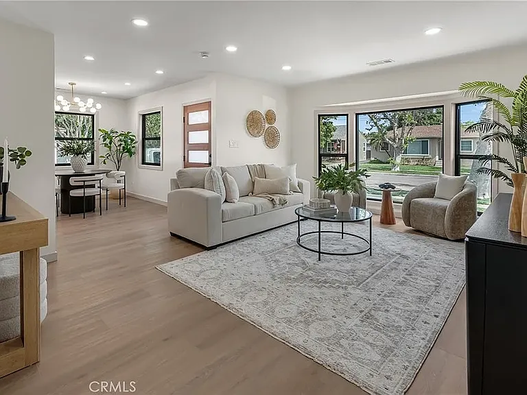 4463 Palo Verde Ave — Photo 2