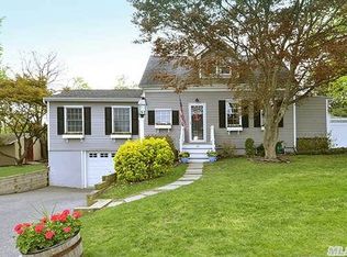 48 Newfoundland Ave, Huntington, NY 11743