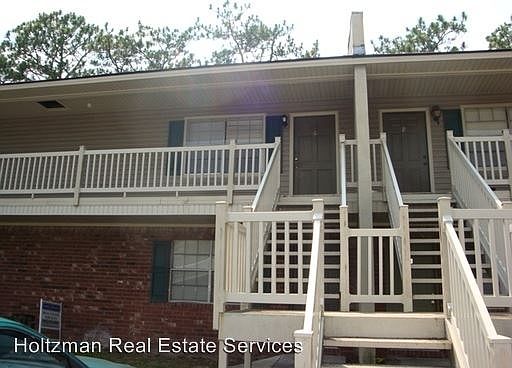 2nd image of 215 Darsey Rd APT 1