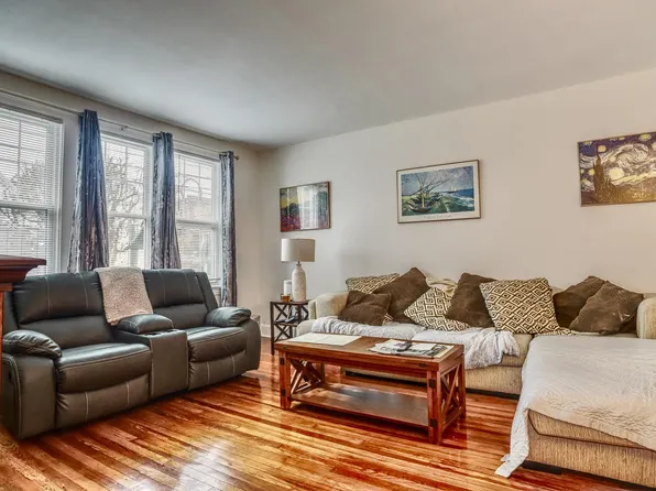 54 West 4th Street image 2 of 29