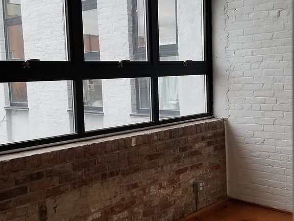 3rd image of 294 Graham Ave #3K
