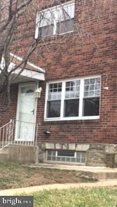 2nd image of 7253 Eastwood St