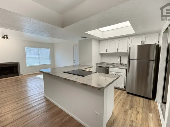 2320 N 52nd St APT 115, Phoenix, AZ 85008