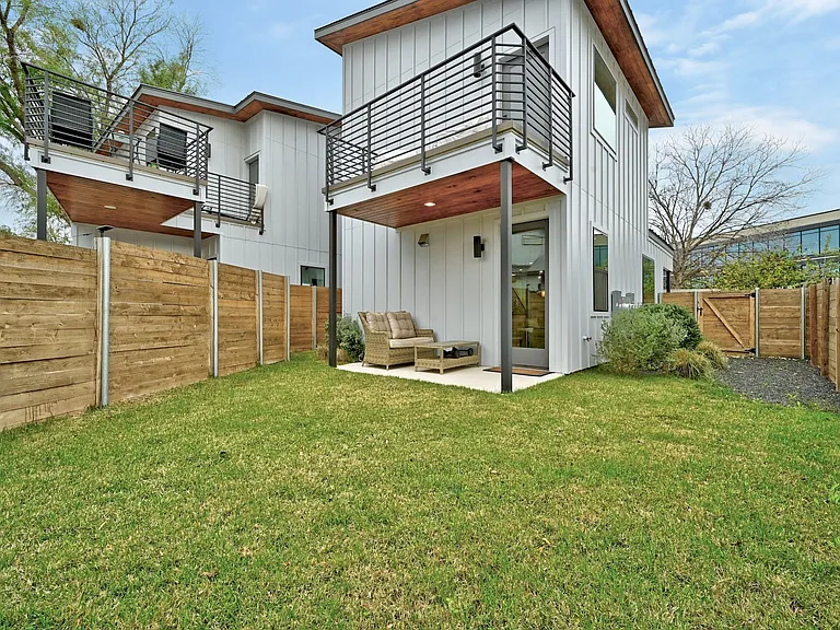 201 Tillery Sq #2 — Photo 19