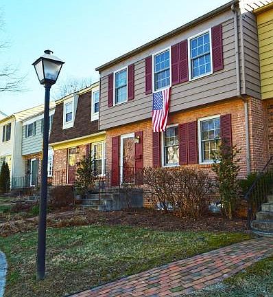 2nd image of 111 Sherwood Ct