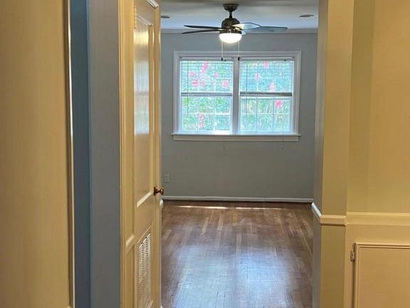 5th image of 100 Lewis Dr APT 21Q