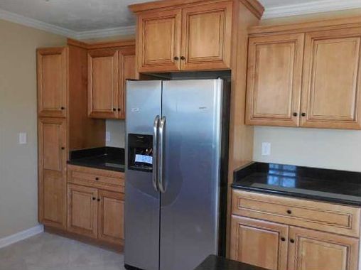 4th image of 190 Baez Ct