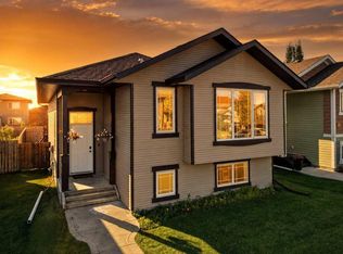 4407 NW 54th St, Rocky Mountain House, AB T4T0B2