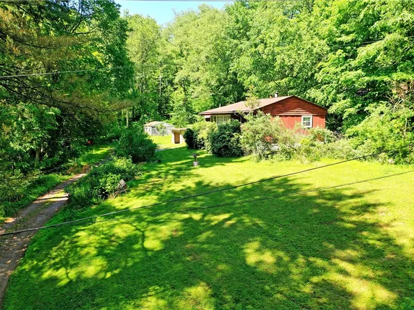 184 McClain Ln, New Castle, PA 16105