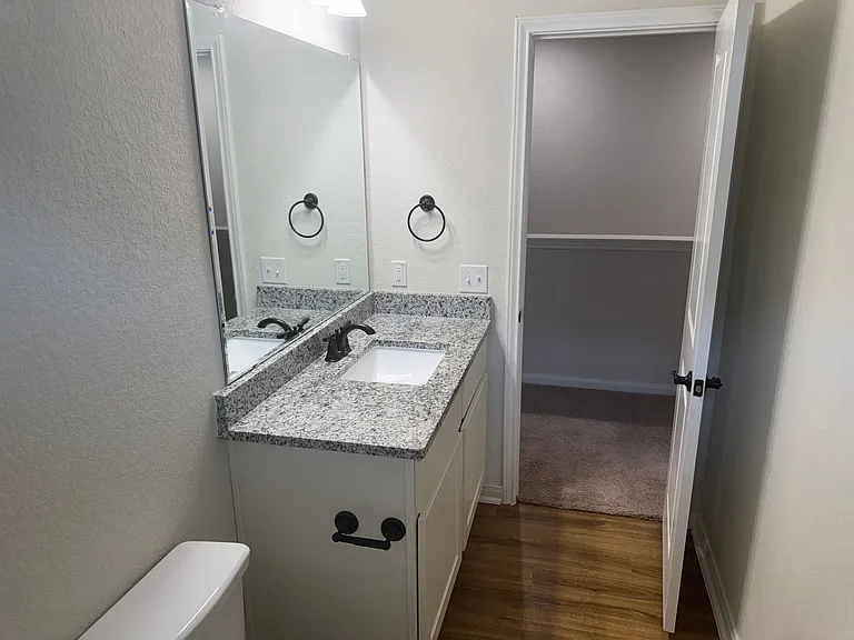 10318 Lynwood Br #102 — Photo 14