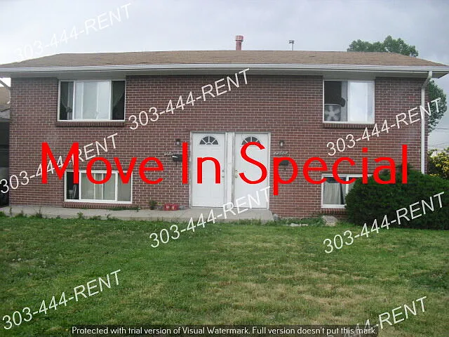 2 bed, 1.0 bath, 988 sqft, $1,860 — Photo 2