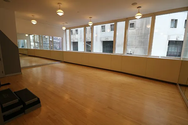 Rented by Level Group | media 23