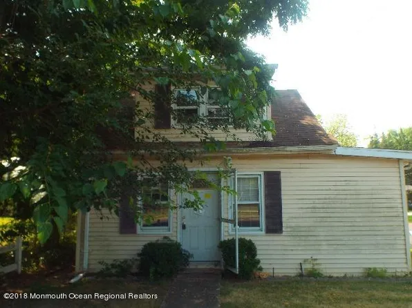 614 W Park Ave, Oakhurst, NJ 07755