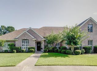 111 Oak Crest Dr, Lufkin, TX 75901