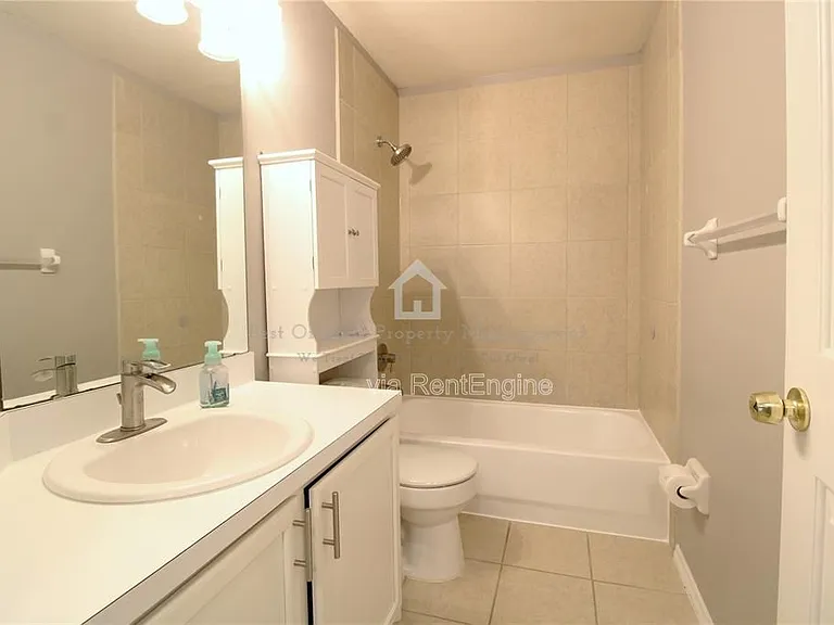 464 Briar Bay Cir — Photo 11