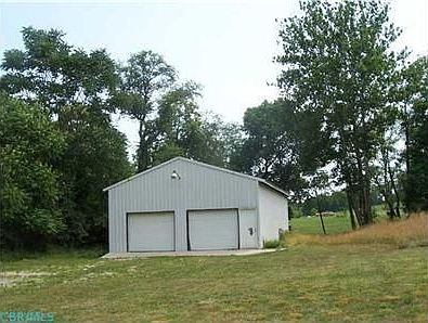 3rd image of 1906 Chandlersville Rd