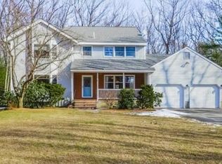 68 Hemlock Hill Rd, Carlisle, MA 01741