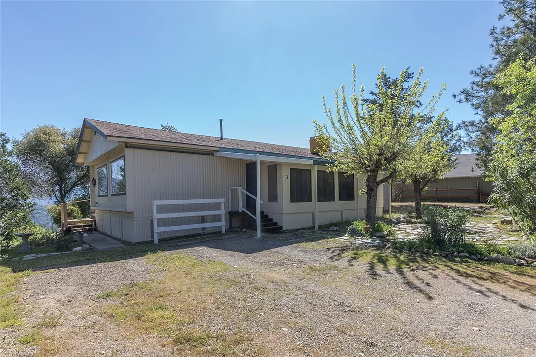 4878 Leonard Rd Space 3 photo 1