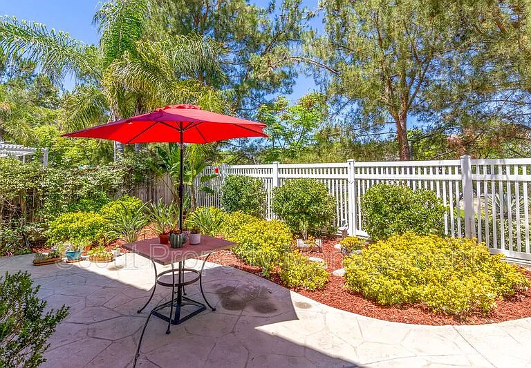 40281 Salem Way — Photo 32