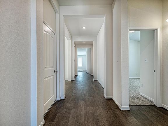2nd image of 7637 Leonardo Dr